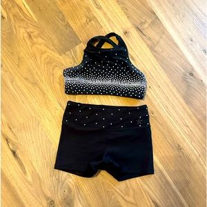 Rebel, athletic black, rhinestone set. YL